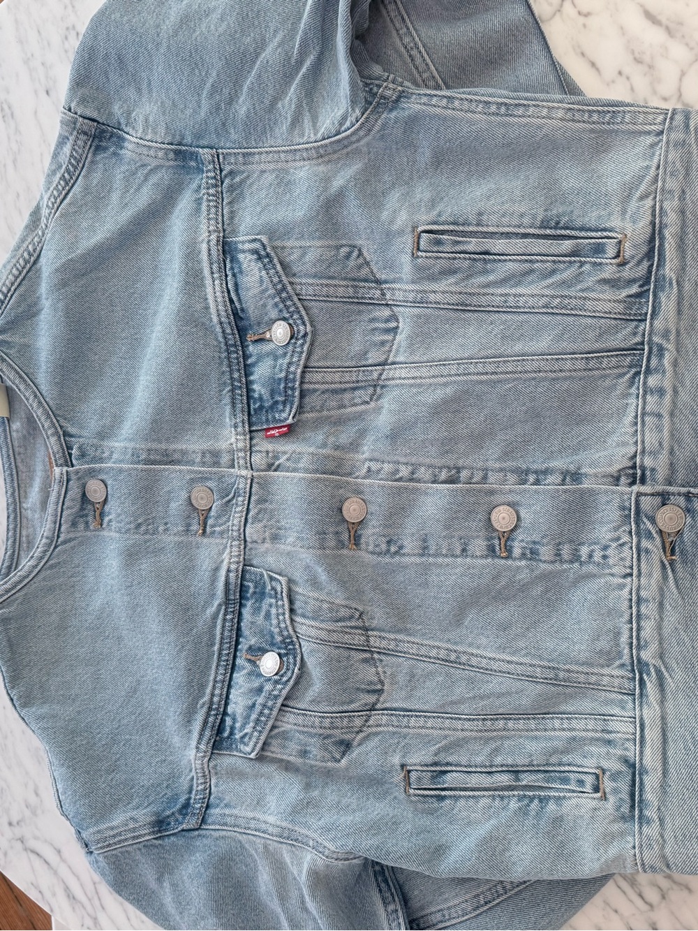 Levi's ‘90s Shrunken Collarless Trucker Jacket - Picture 5 of 5
